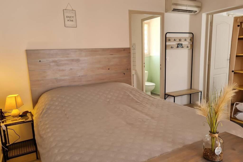 Appart Cosy Avec Son Exterieur Chaleureux,Piscine Et Parking Prive Fontvieille Exterior foto