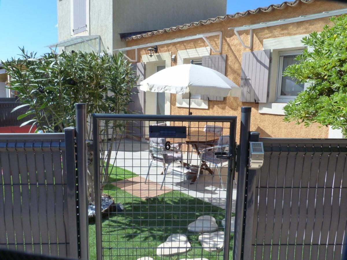 Appart Cosy Avec Son Exterieur Chaleureux,Piscine Et Parking Prive Fontvieille Exterior foto